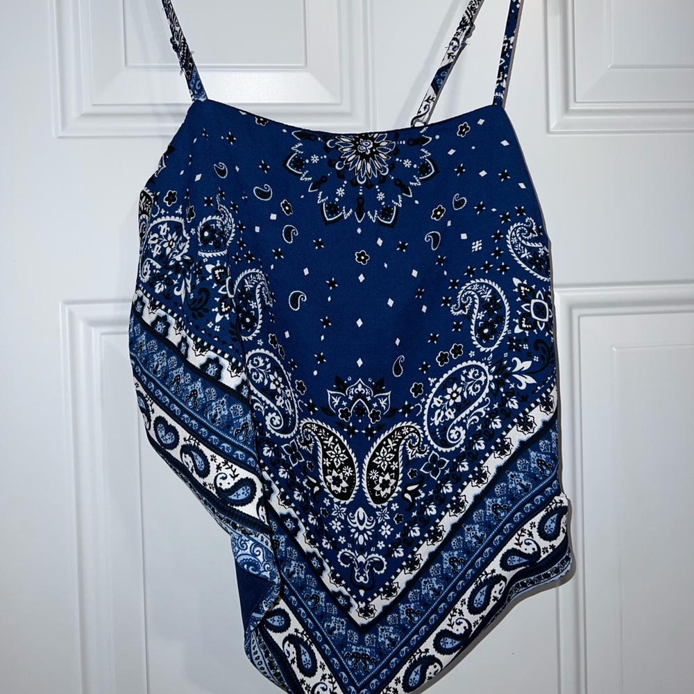 Bandanna crop
